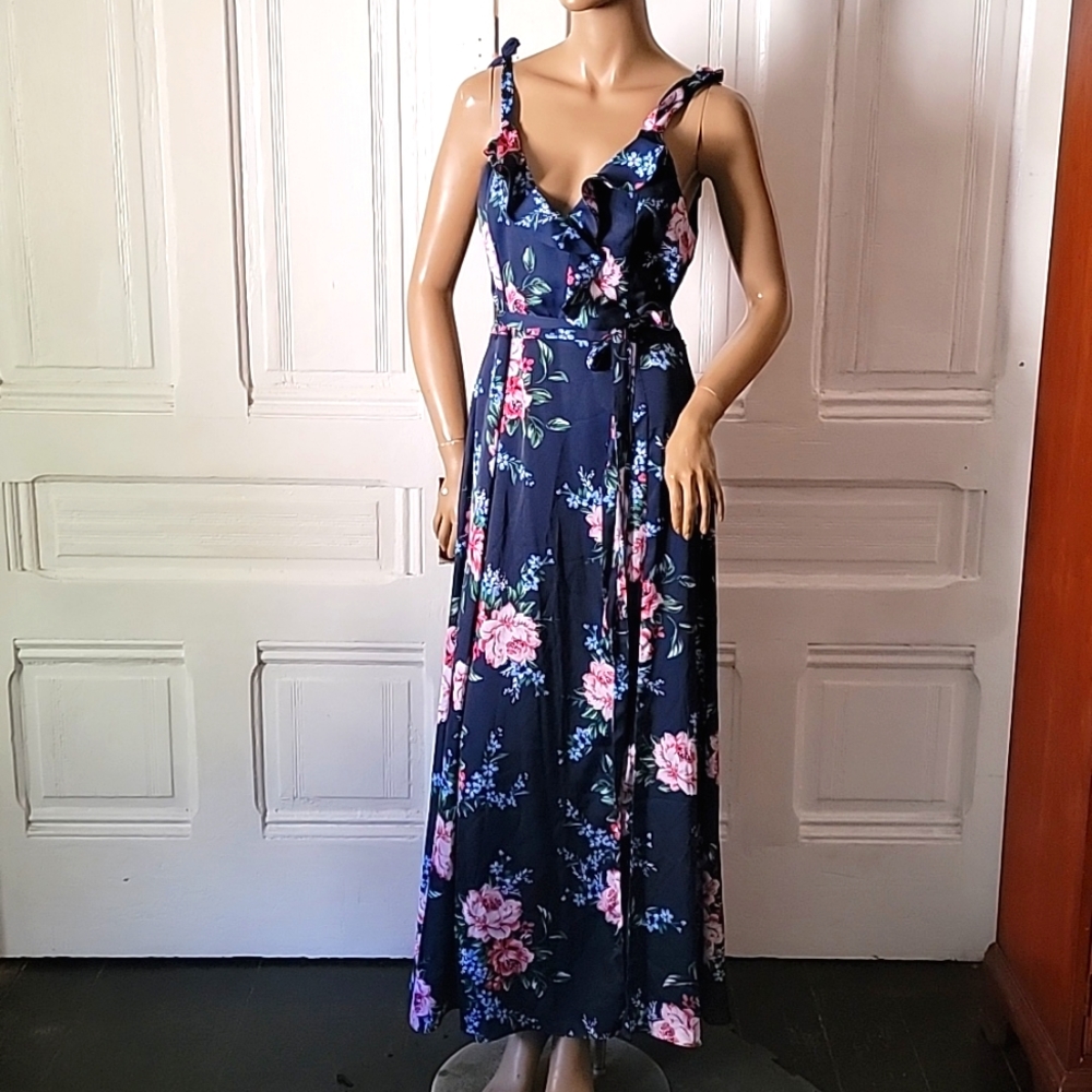 FAME AND PARTNERS FLORAL MAXI